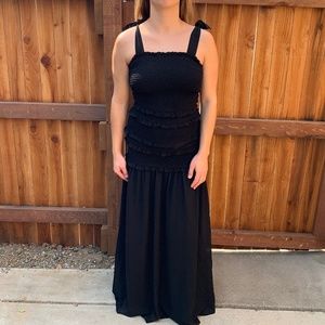 Skylar & Madison Ruffle Maxi Dress Size Small